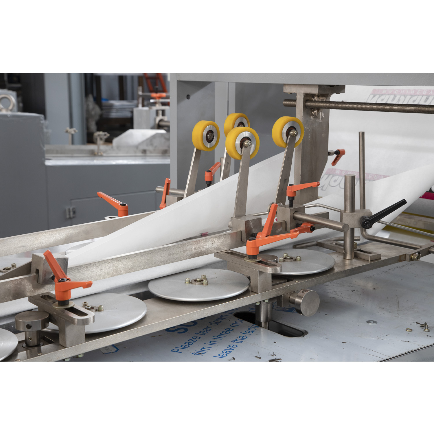 O transporte perfeito: garantindo durabilidade em sacolas de compras com máquinas para sacolas de papel